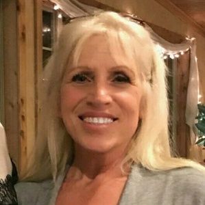 Meet your Posher, Carrie